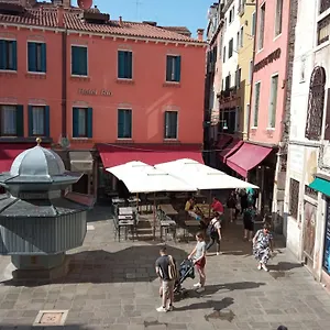 https://venice-san-filippo-apartment.hotelinveneto.com